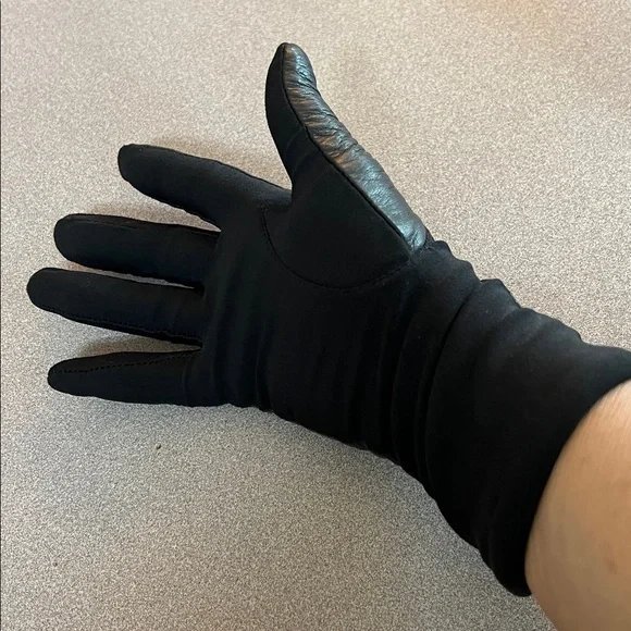 Authentic vintage Aris Isotoner leather gloves for ladies. - Picture 7 of 7
